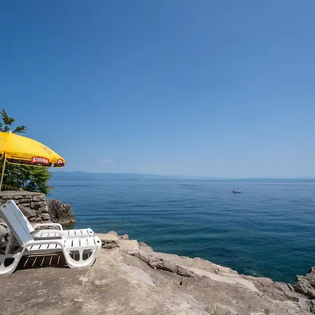 Lilly 2 By Interhome