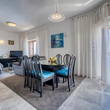 Lilly 2 By Interhome アパート