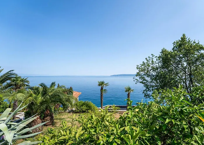 Lilly 2 By Interhome Apartman Lovran