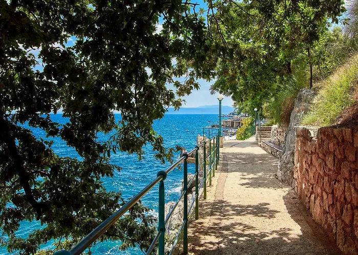 Apartman Lilly 2 By Interhome Lovran