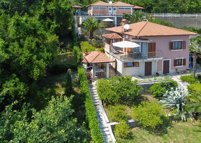 Lilly 2 By Interhome Apartman Lovran