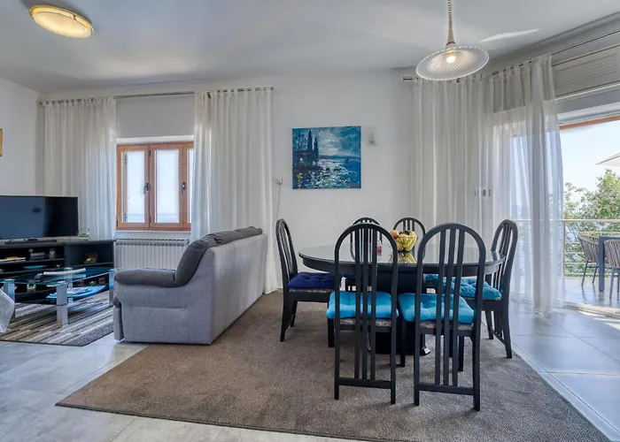 Lilly 2 By Interhome *